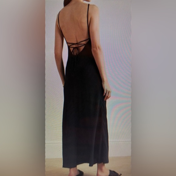 NWT Three Graces London Katrina Jersey maxi  Dress, black in size 6. - Picture 3 of 13